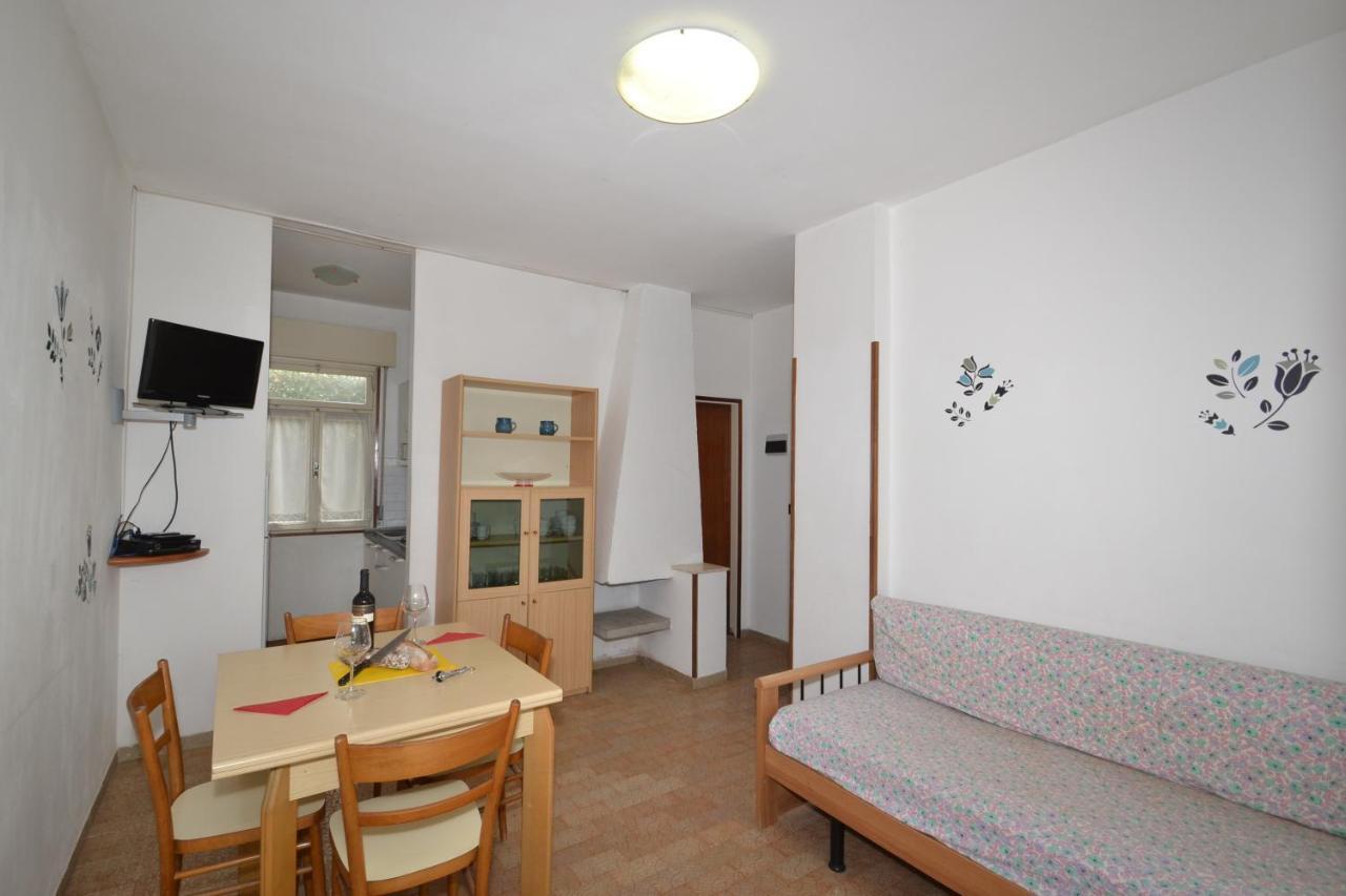 Park Apartment Бибионе Екстериор снимка