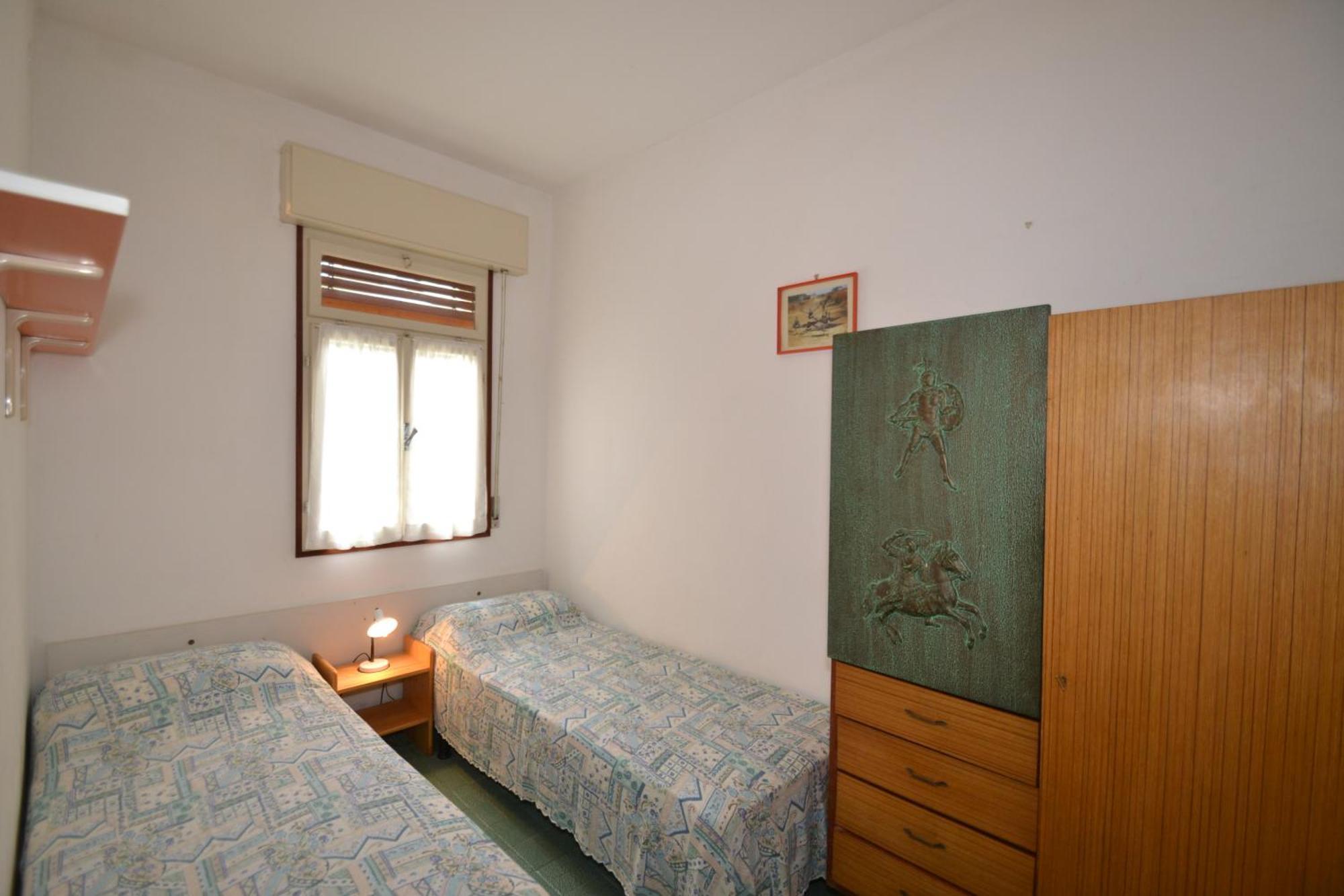 Park Apartment Бибионе Екстериор снимка