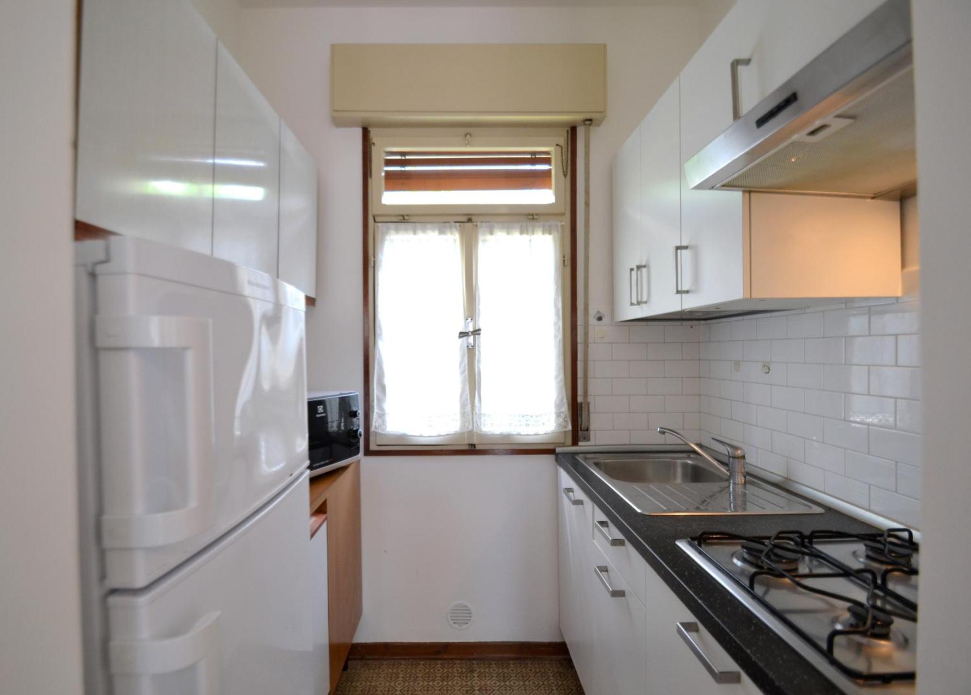 Park Apartment Бибионе Екстериор снимка